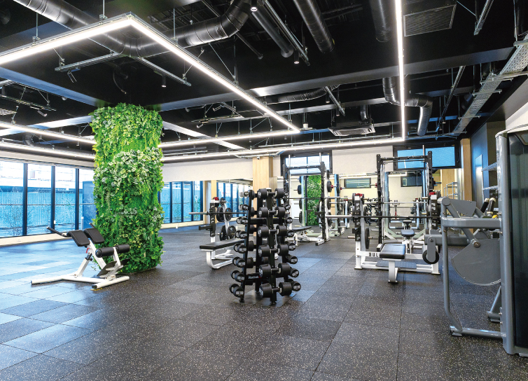 トレーニングジム完備